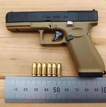 1:2.05 G17 Shell Ejector Toy Pistol Model