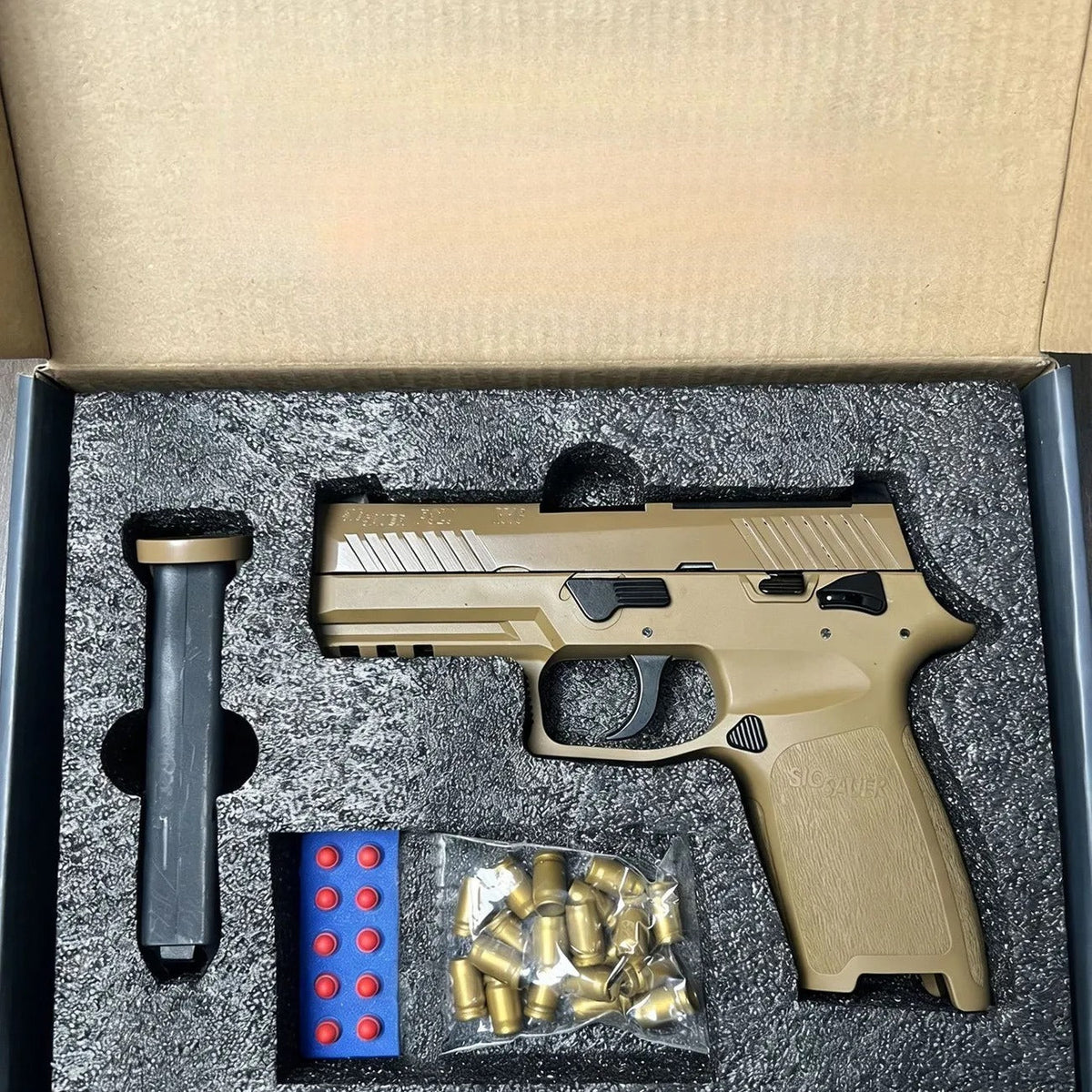 YH P320-M18 Manual Metal Shell Ejected Dart Blaster