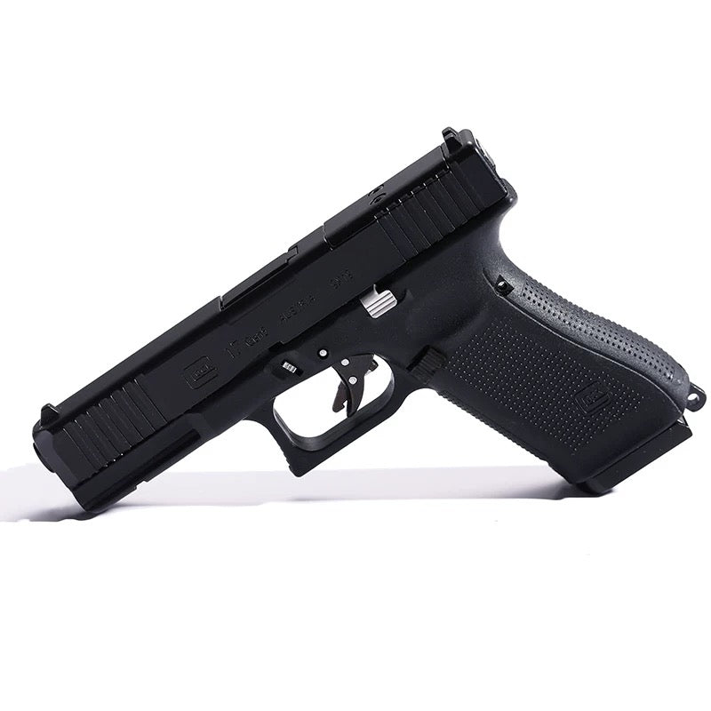 1:2.05 G17 Shell Ejector Toy Pistol Model